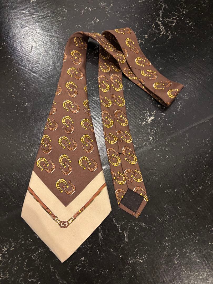 ぴろ　GUCCI HAHAHA アレッサンドロミケーレ ハリースタイルズ