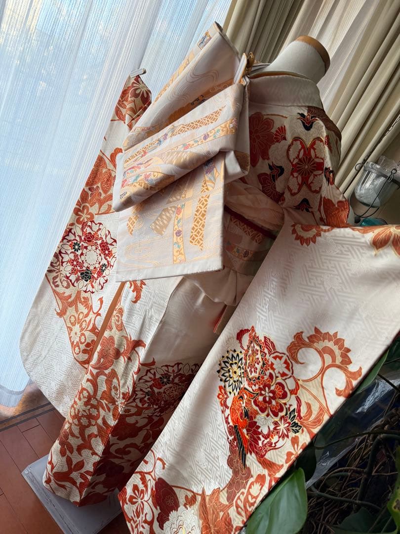 振袖フルセット アイボリーホワイト×オレンジ×ゴールド 金駒刺繍