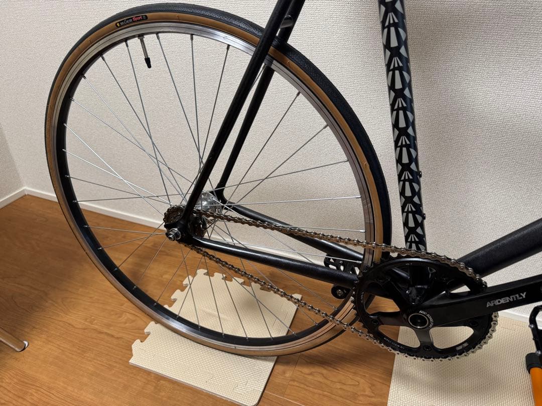 AFINITY ロープロ　Mサイズ