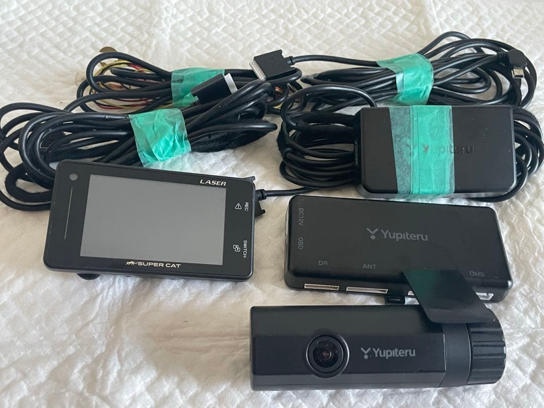 ユピテル　ドラレコ一体型レーダー探知機 Z828DR