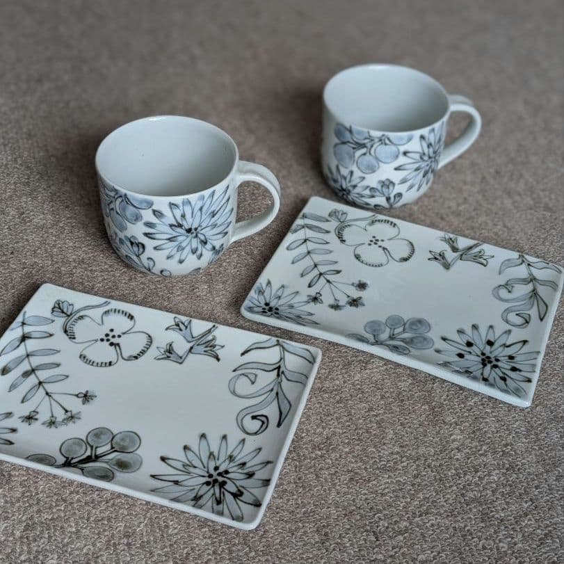 内村七生　ボタニカル　マグカップと長角平皿　2セット