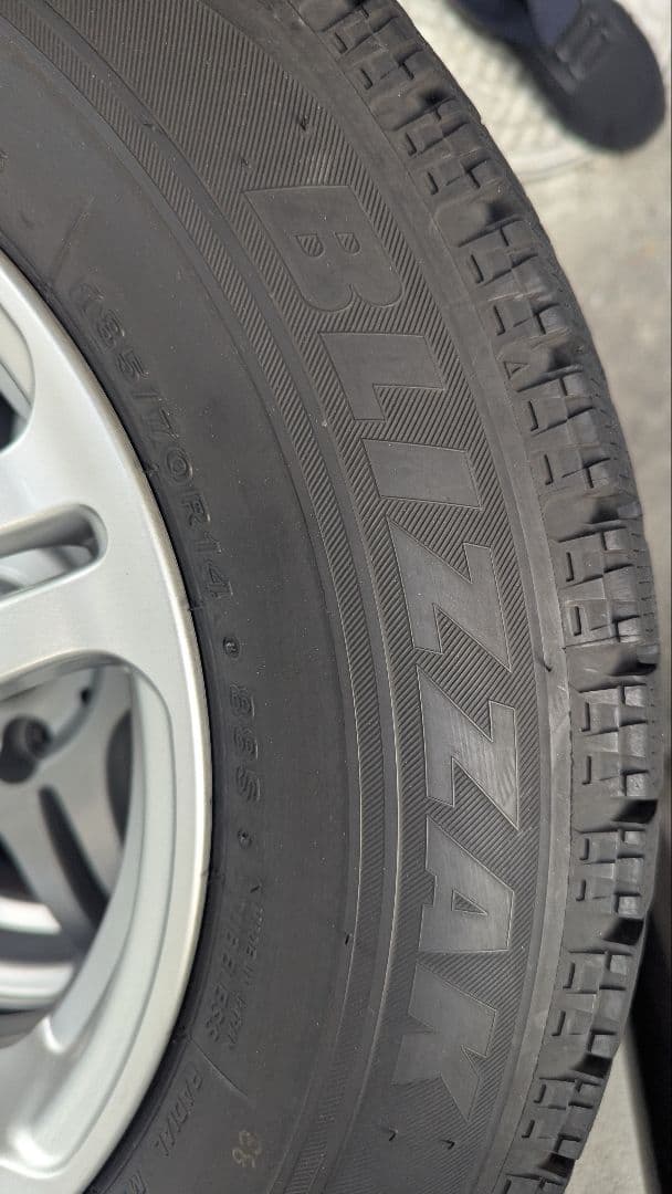 14インチ スタッドレスタイヤ 5スポーク4穴　114.3mm