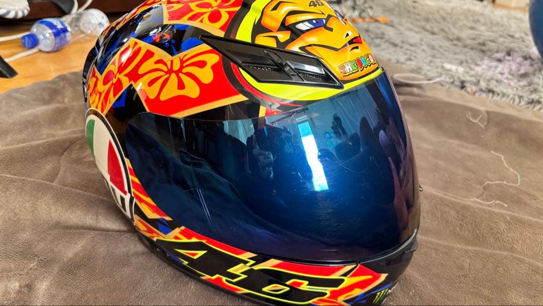 たかたけ　AGV フルフェイスヘルメット ロッシーレプリカ