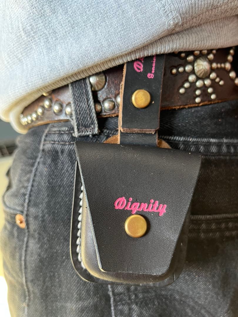 本革使用　オリジナルハンドメイド　キーケースblack&pink