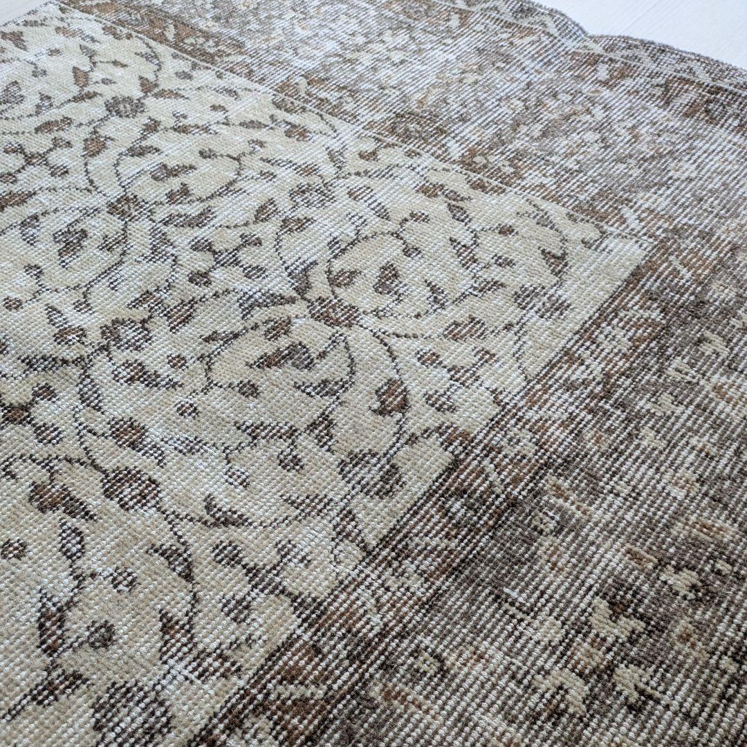 93×128 シンプルボタニカル　ベージュ×ブラウントルコヴィンテージラグ