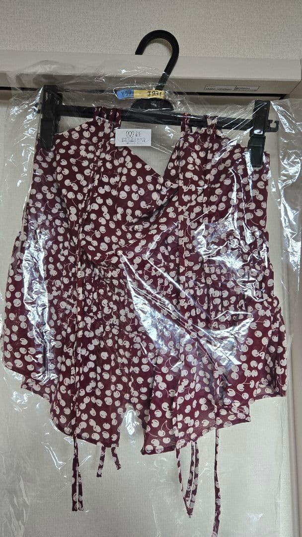 トップス Cherry Pattern Strap Top