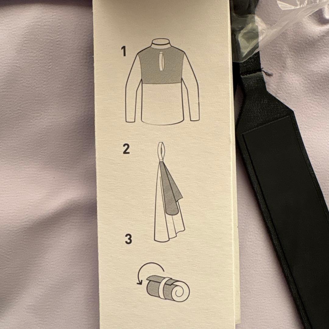 新品タグ付き　アディダス　ジャンパー　防水　防風