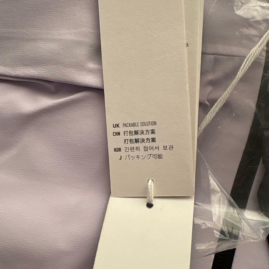 新品タグ付き　アディダス　ジャンパー　防水　防風