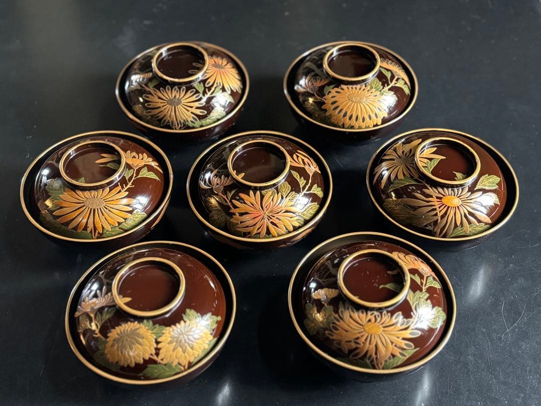 アンティーク品　漆器椀　時代物　 京塗り7客セット 金色の菊花7種類の模様