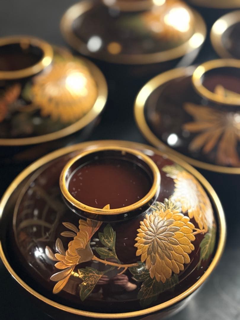 アンティーク品　漆器椀　時代物　 京塗り7客セット 金色の菊花7種類の模様