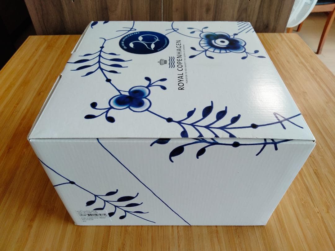 ロイヤルコペンハーゲン ケーキディッシュ ブルーフルーテッドメガ