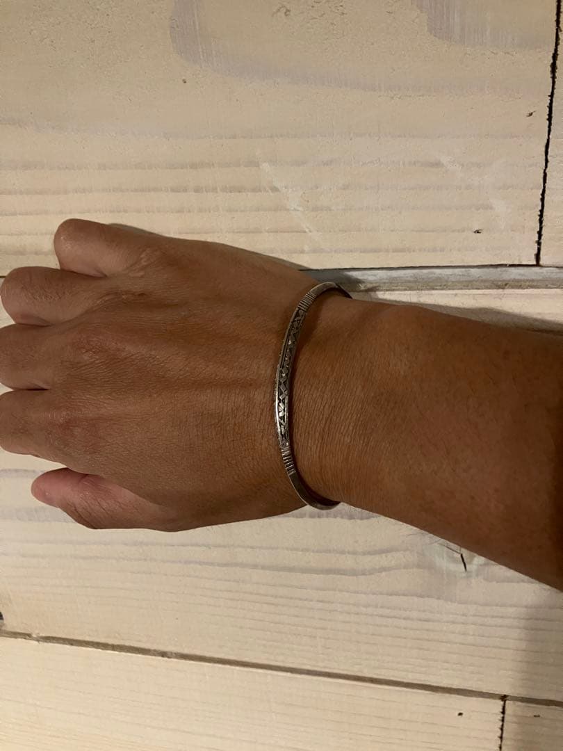 Adawatn Tuareg (アダワット トゥアレグ) Ayour バングル