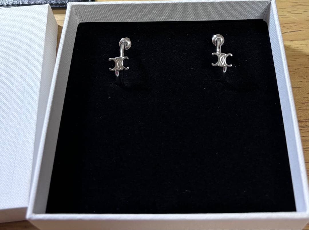 ギ*ン様 CELINE シルバーピアス 箱付き