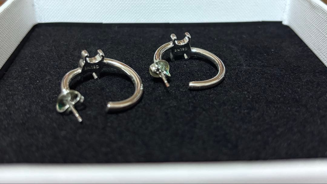 ギ*ン様 CELINE シルバーピアス 箱付き