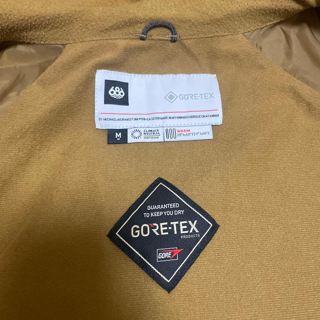 686 シックスエイトシックス　スノーボードウェア ジャケット