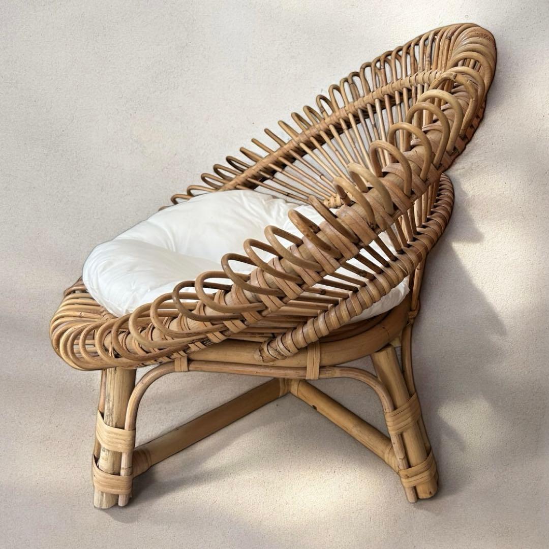 オルネコ　ラタンチェア 椅子　白クッション付き　猫ベッド　木製　キャットベッド