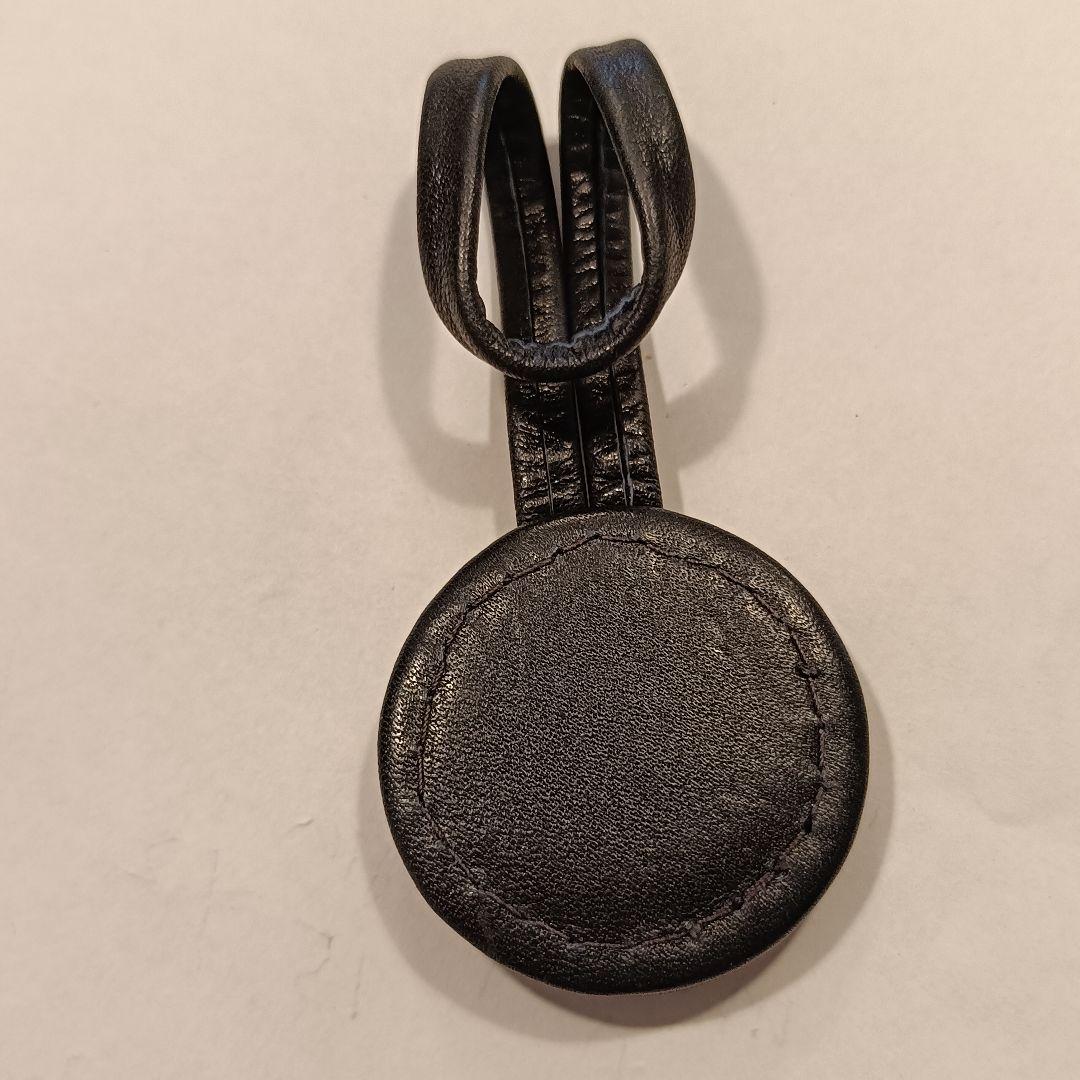 シャネル　バッグチャーム　レザー　裏刻印なし