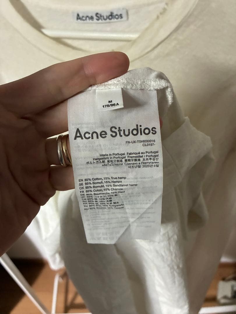 Acne Studios ダスティーホワイト Logo L/S Tee