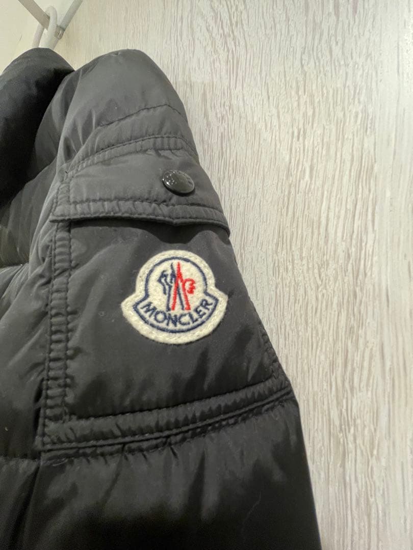 モンクレール　MONCLER ダウンジャケット 最終値下げ