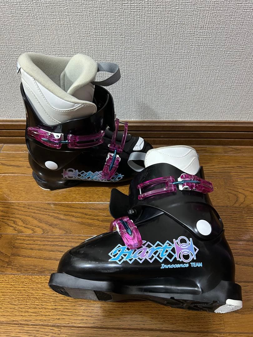 ジュニア　ピンクデザイン スキー板 、ポール、スキー靴セット