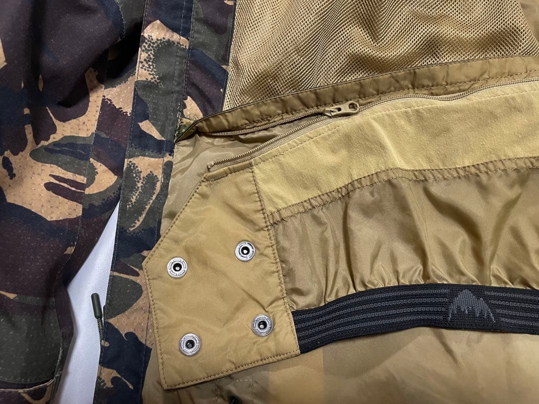 BURTON バートン GORE-TEX RADIAL JACKET 迷彩 M