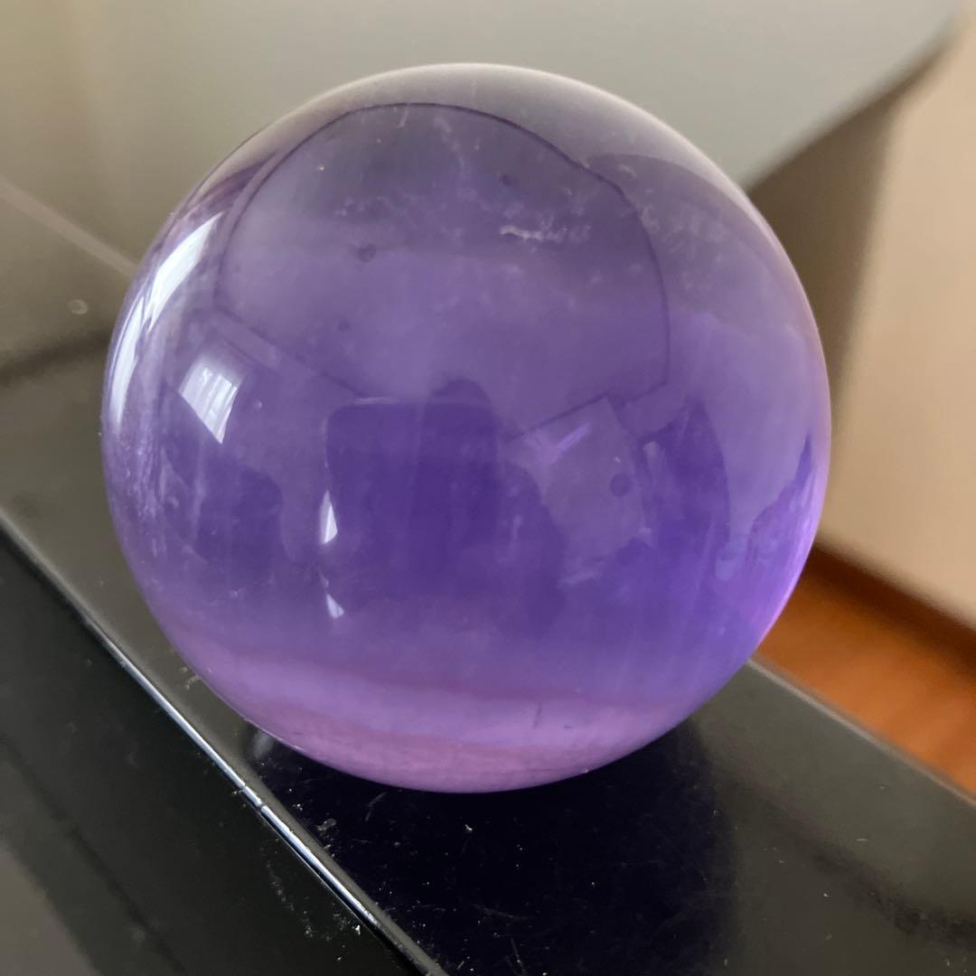 はち。さま専用菫色！パープルフローライト　スフィア　天然石置物　E216