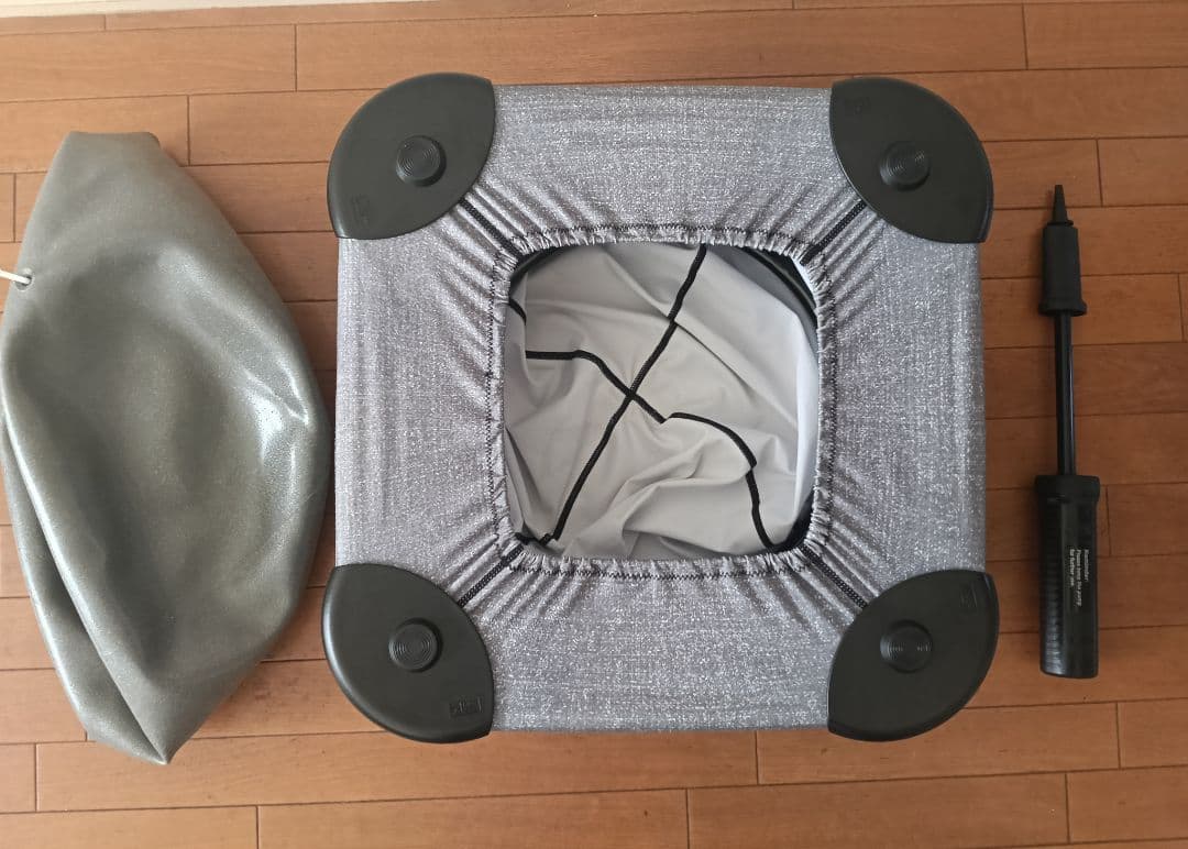 ジェリーフィッシュチェア　グレー