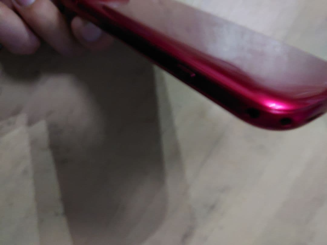 docomo らくらくフォンF-52B 赤色スマートフォン 本体