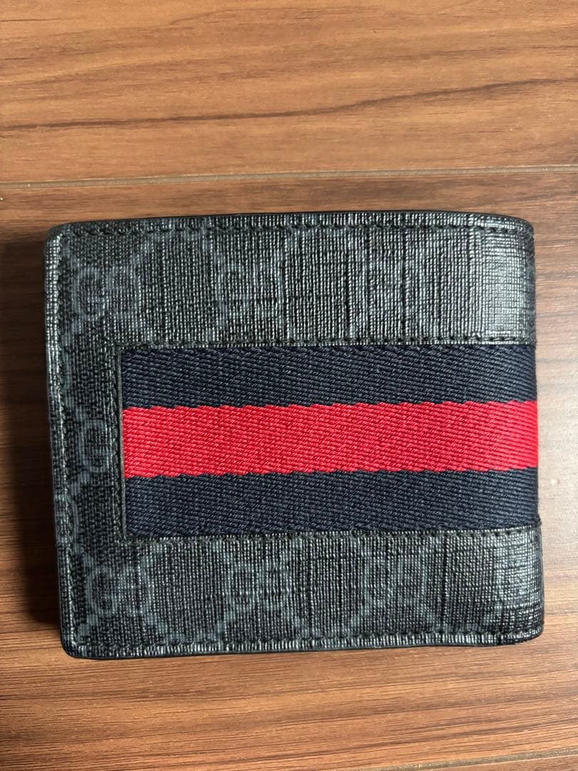 最終値下げGUCCI 二つ折り財布