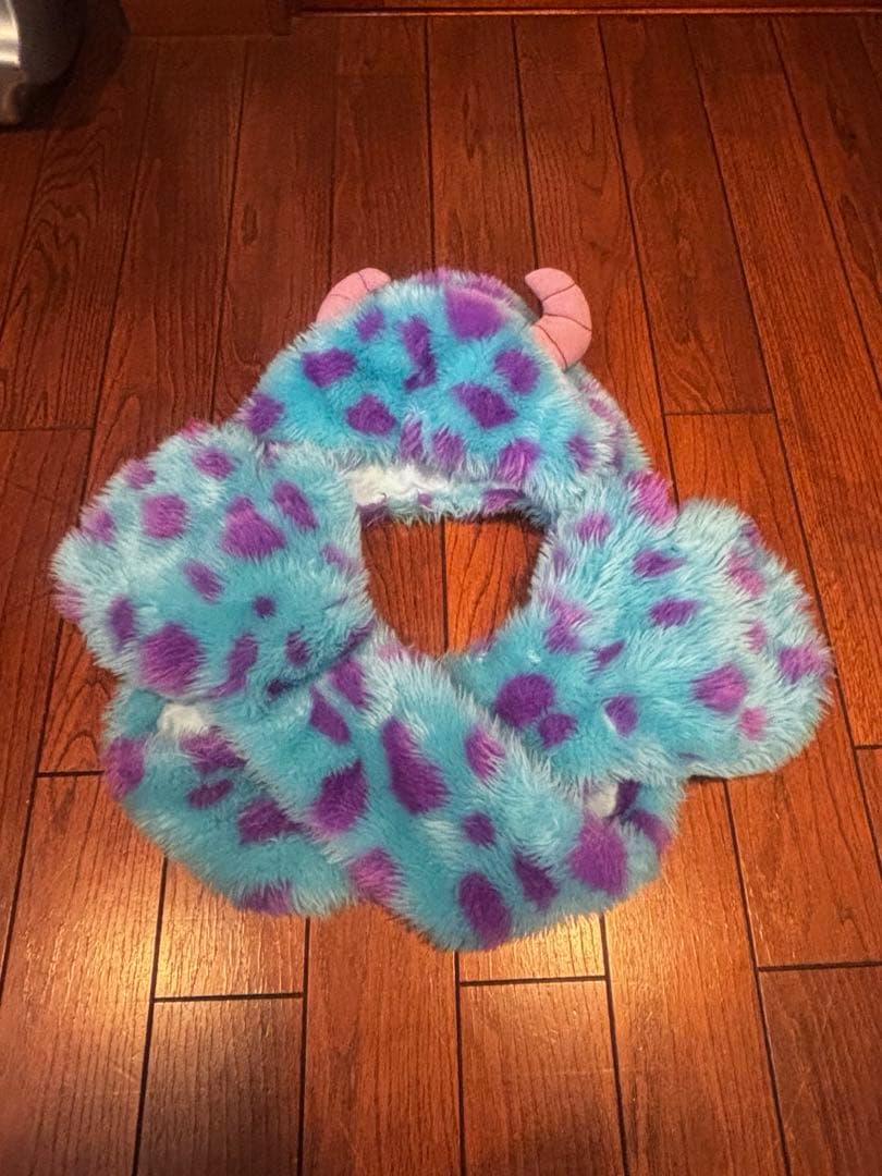 も*か様 ディズニー マフラーファンキャップ サリー 大人用