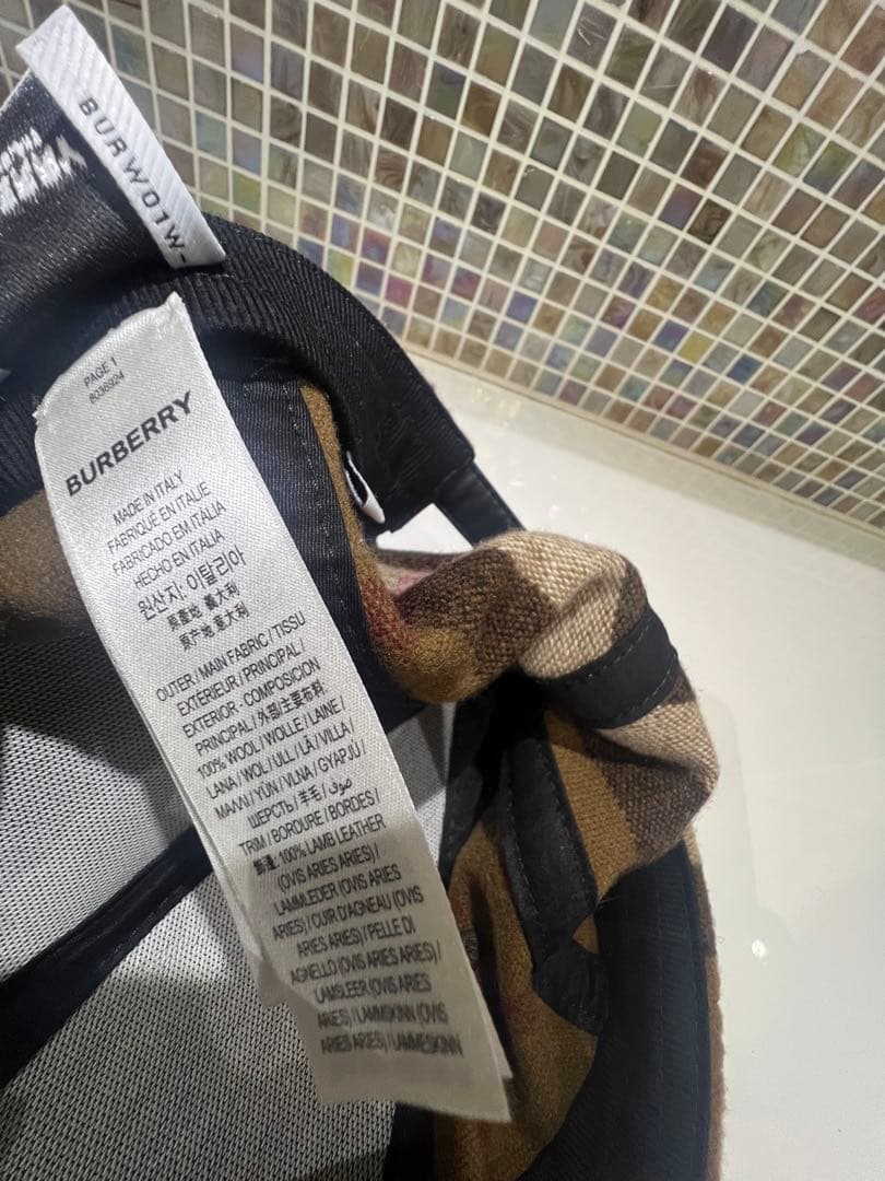 Burberry バーバリー　チェック柄 ベースボールキャップ