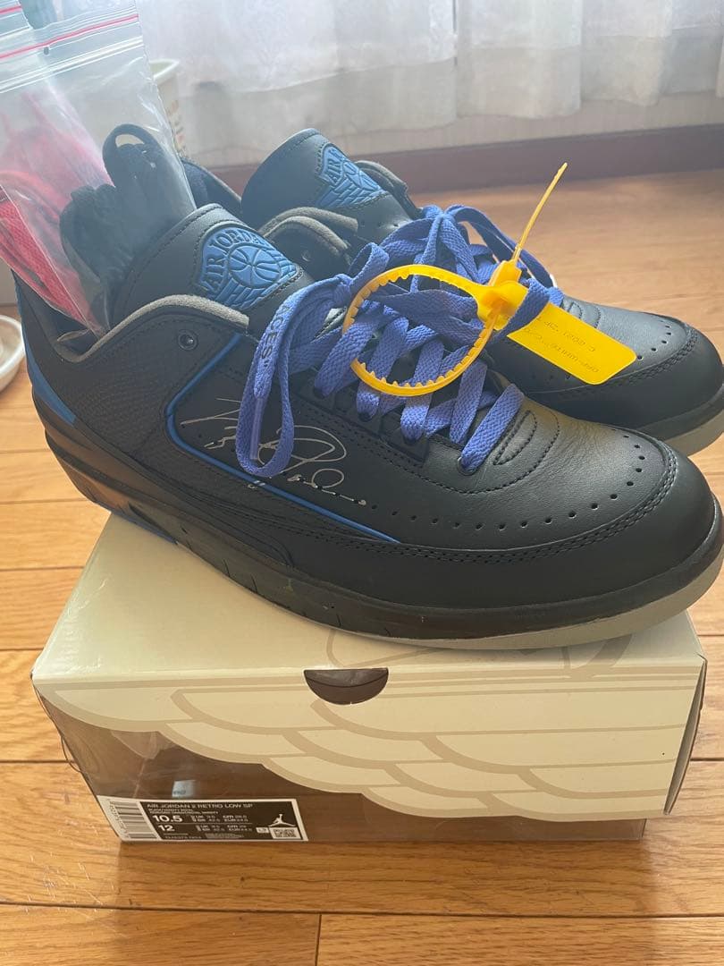 Off-White × Nike Air Jordan 2 Low