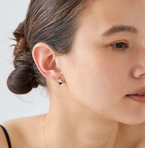 ete ビジューピアスピンクゴールド 新品未使用