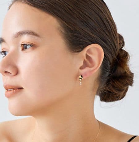 ete ビジューピアスピンクゴールド 新品未使用