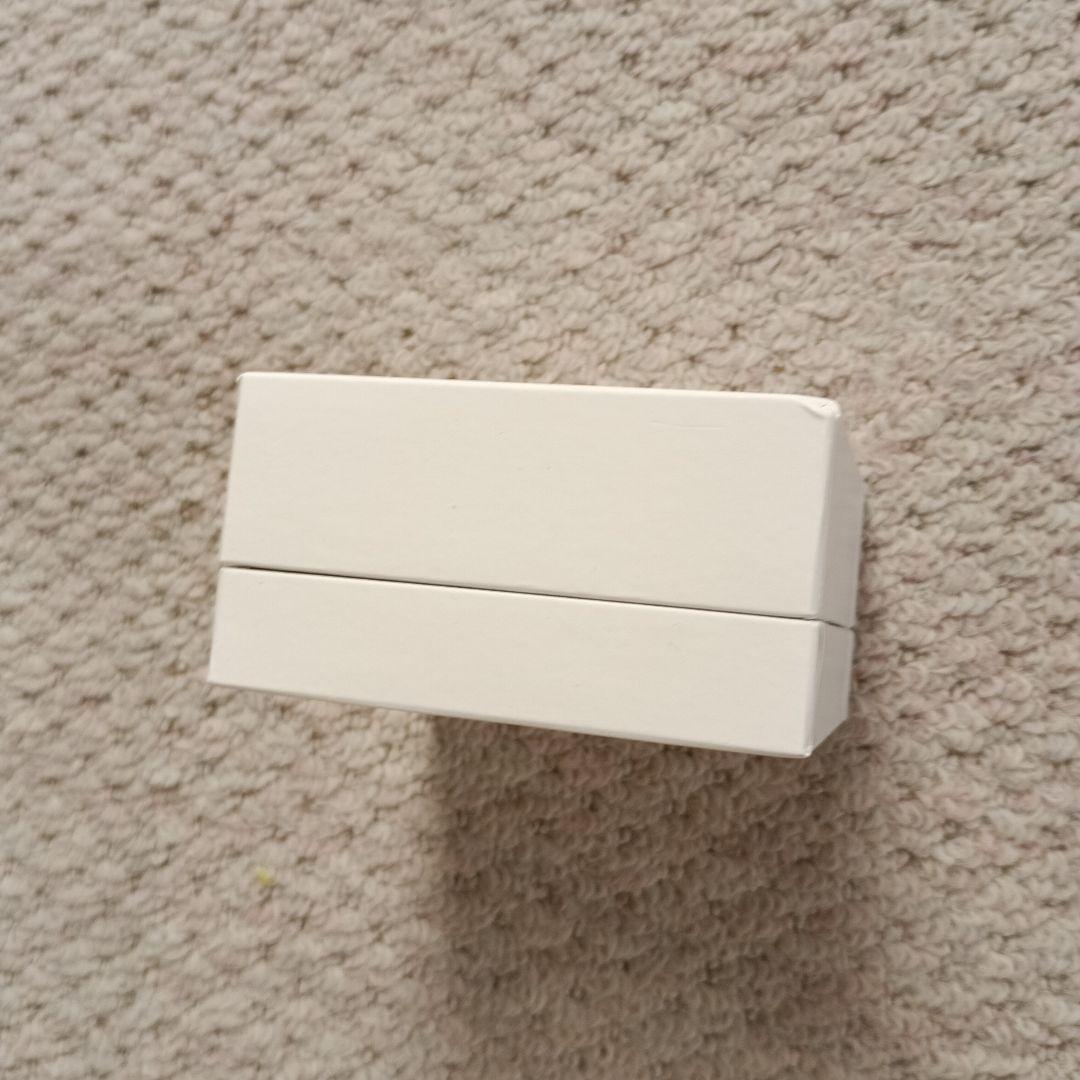 ete ビジューピアスピンクゴールド 新品未使用