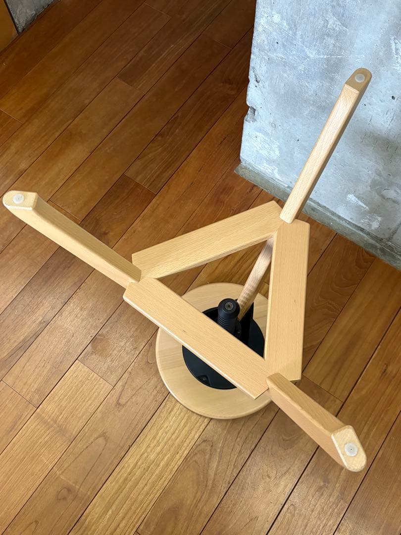 【MAGIS】ハイスツール／コンスタンティングルチッチ・木製・黒