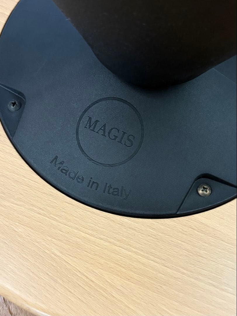 【MAGIS】ハイスツール／コンスタンティングルチッチ・木製・黒