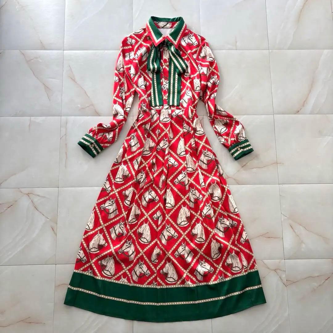 昭和レトロ 馬柄ボウタイワンピース 赤×緑 金ボタン ヴィンテージ風