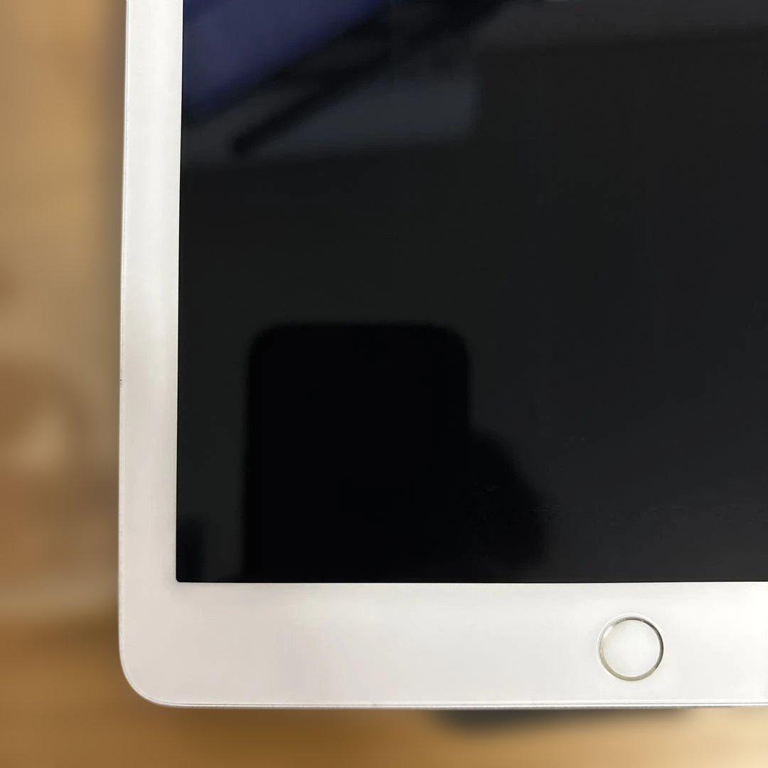 (美品) iPad Pro 9.7 インチ 第１世代 Wi-Fi＆セルラー