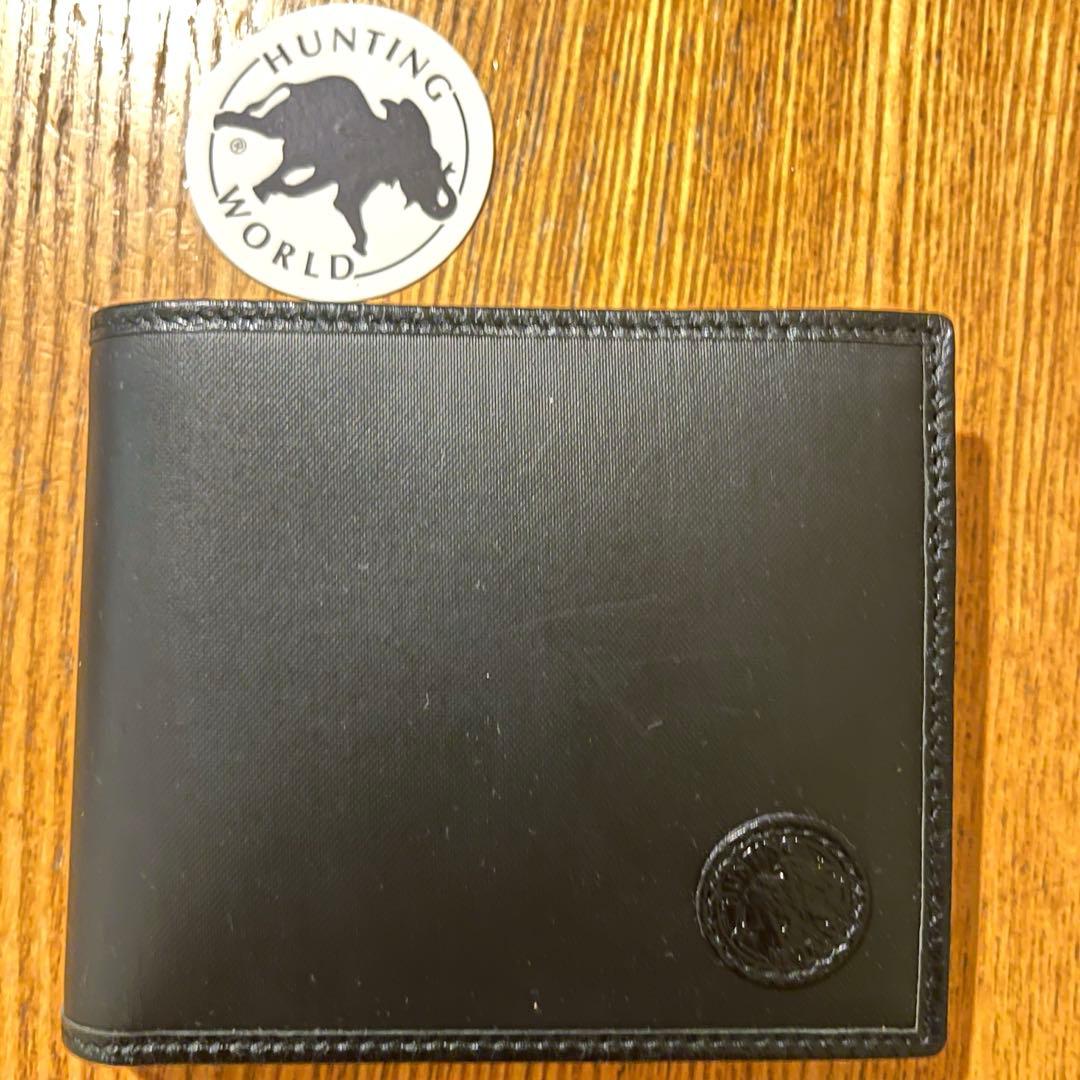 【ハンティングワールド 未使用 】二つ折り財布(小銭入付き) 310 ブラック