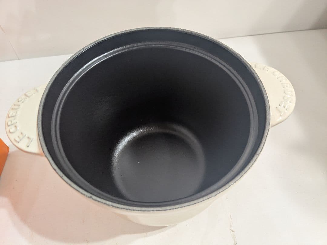未使用　ルクルーゼ ココット エブリィ 18 ホーロー鍋 2Lデューン　インナー