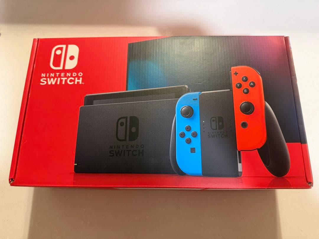 Nintendo Switch 本体 / ケース / SDカード