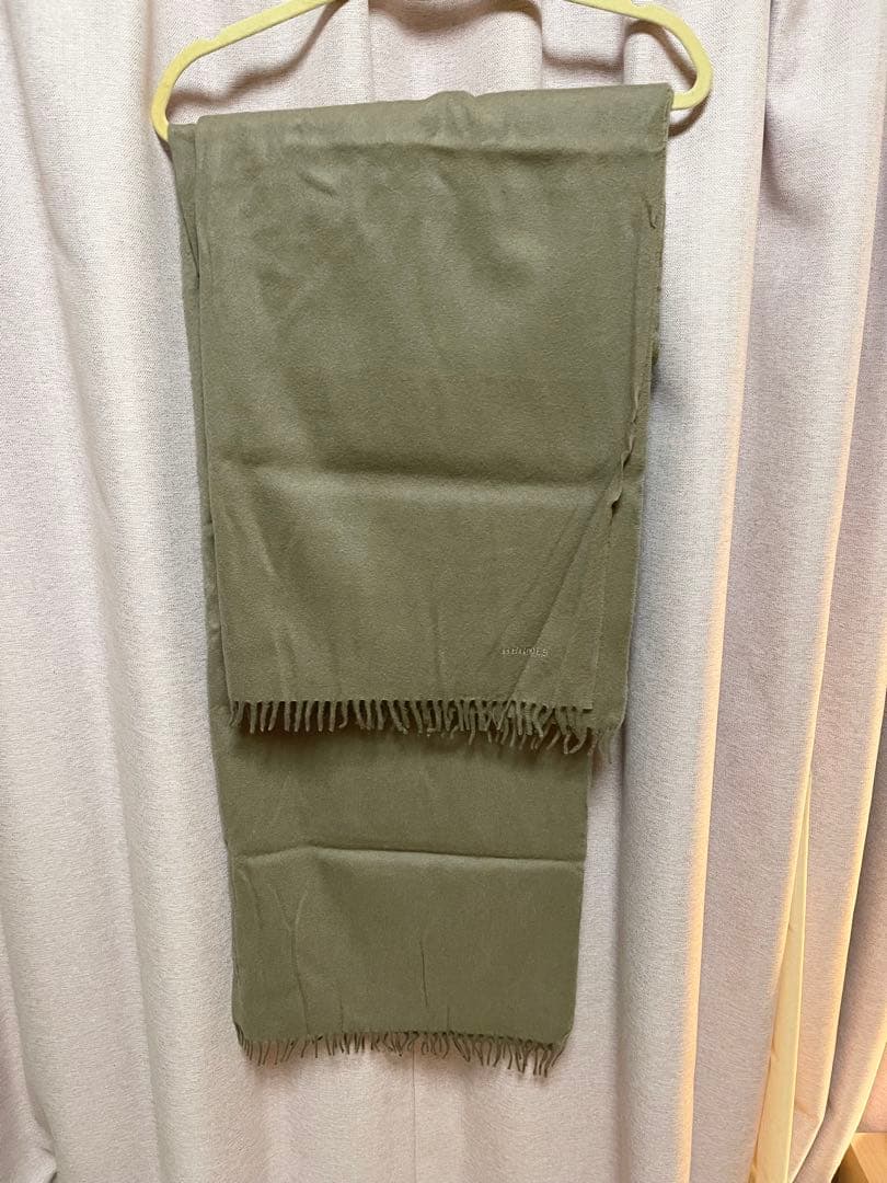 HERMES ベージュ大判ストール