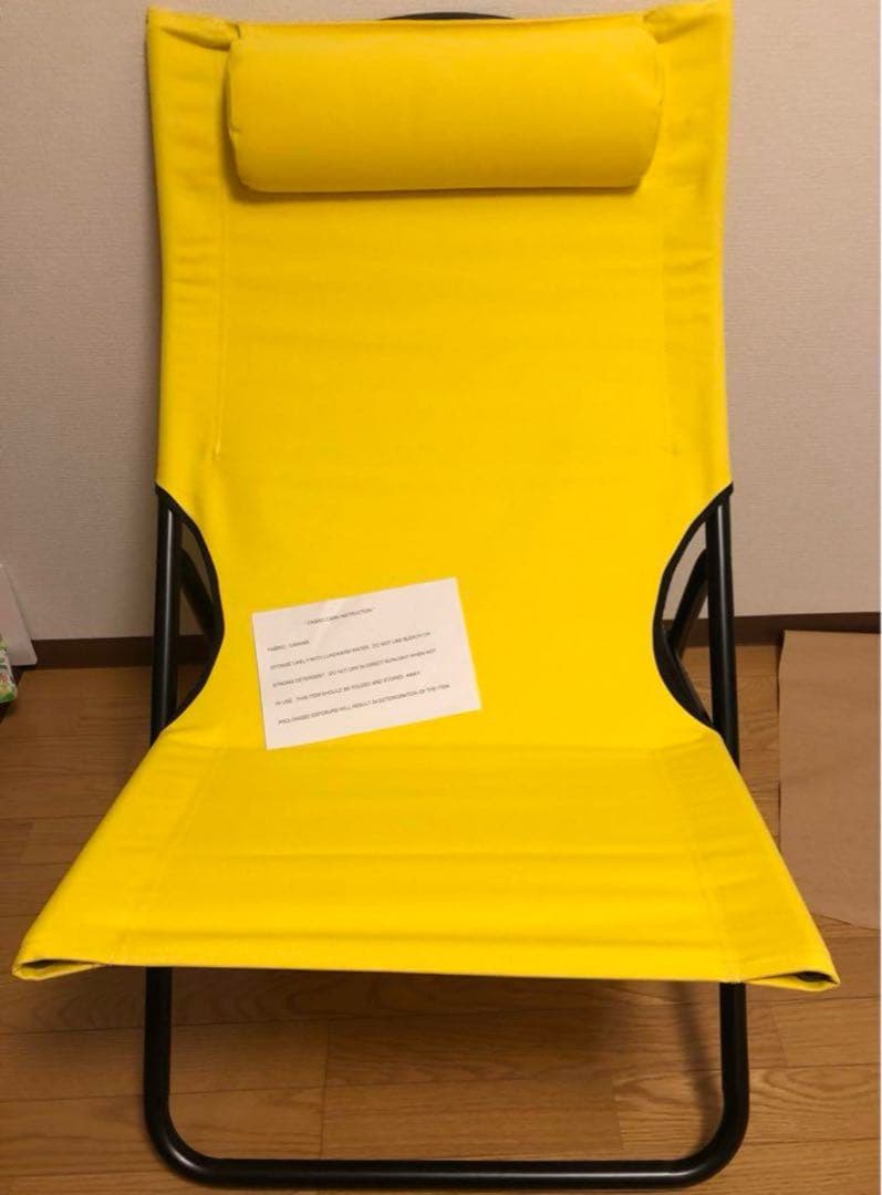 アクタス　チェアー　黄色と赤色の2脚　キャンプ•バルコニー用　室内用