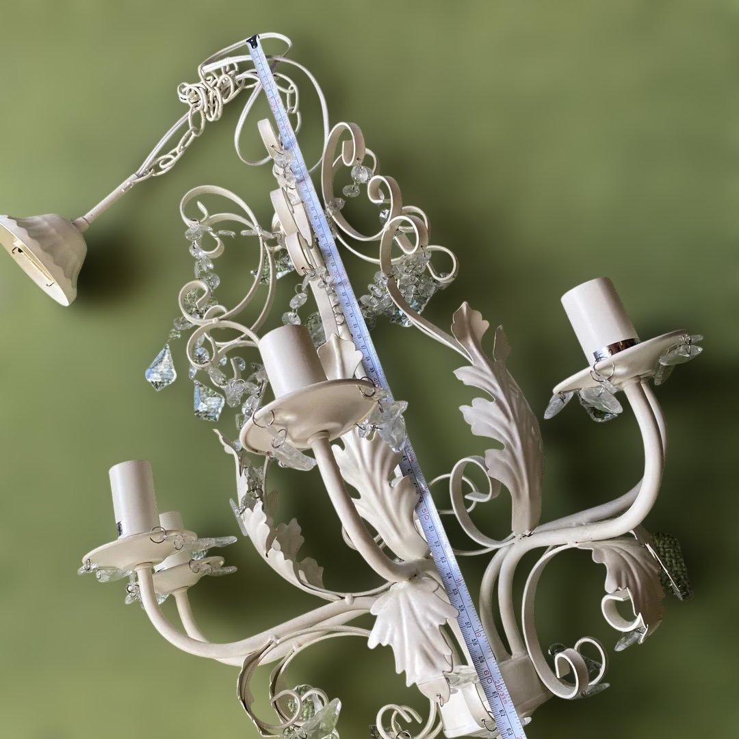 ホワイトクラシックシャンデリア 5灯 アンティーク調　ペンダントライト　リーフ