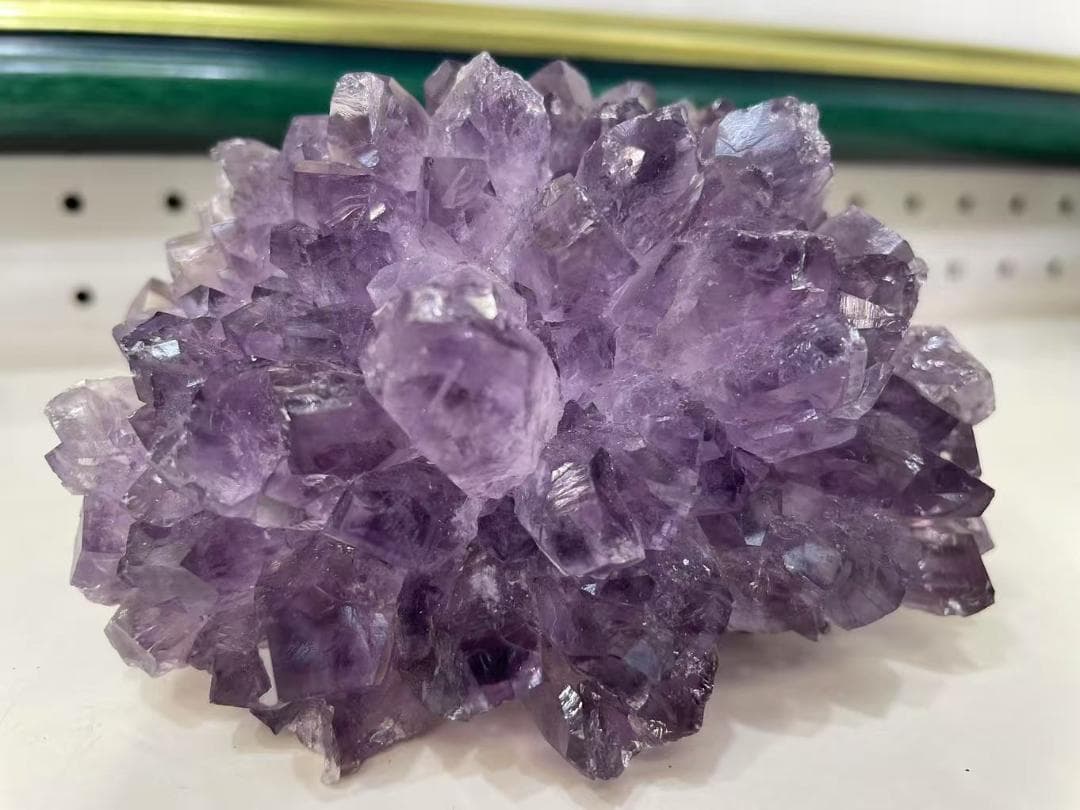アメジスト ブラジル産　重さ688ｇ　 水晶クラスター