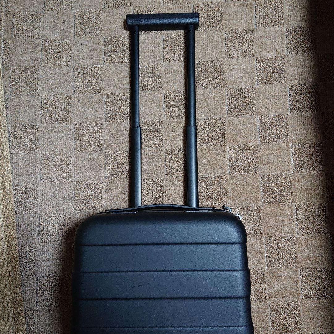 無印良品 バーを自由に調節できる ハード キャリーケース（20L）