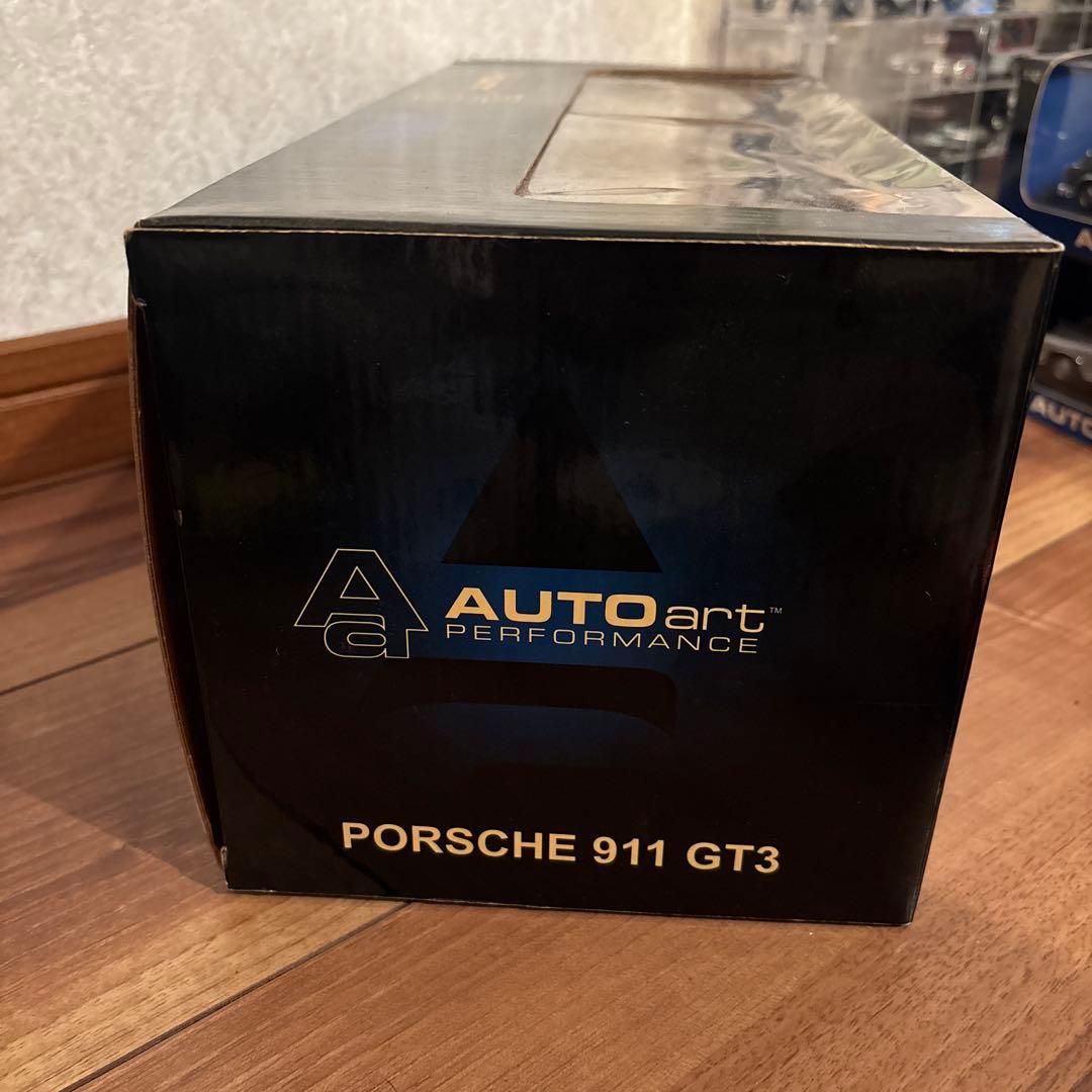 オートアート 1/18 ポルシェ 911 GT3（996）レッド 完成品