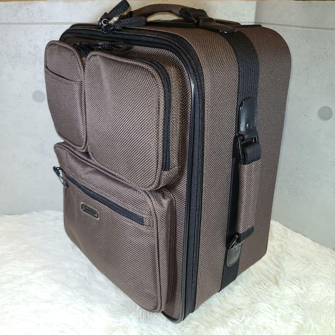 新品タグ付き【SWANY】スワニー　キャリーバック　四輪機内持込み可
