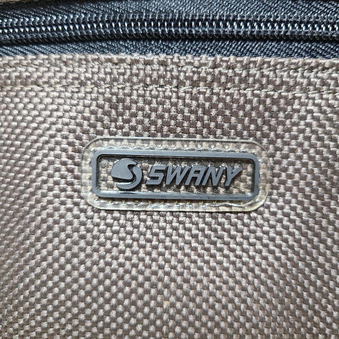新品タグ付き【SWANY】スワニー　キャリーバック　四輪機内持込み可